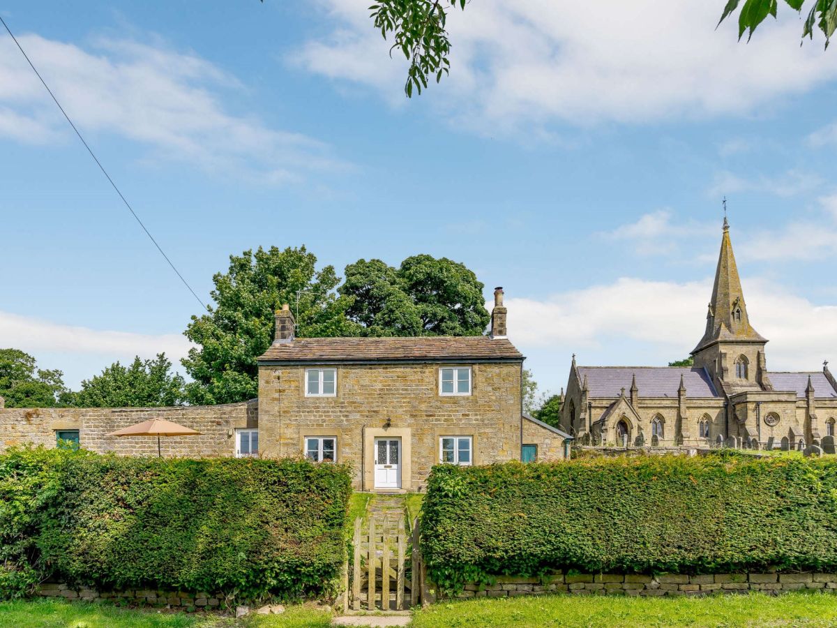 South View - Masham, listing photograph 2