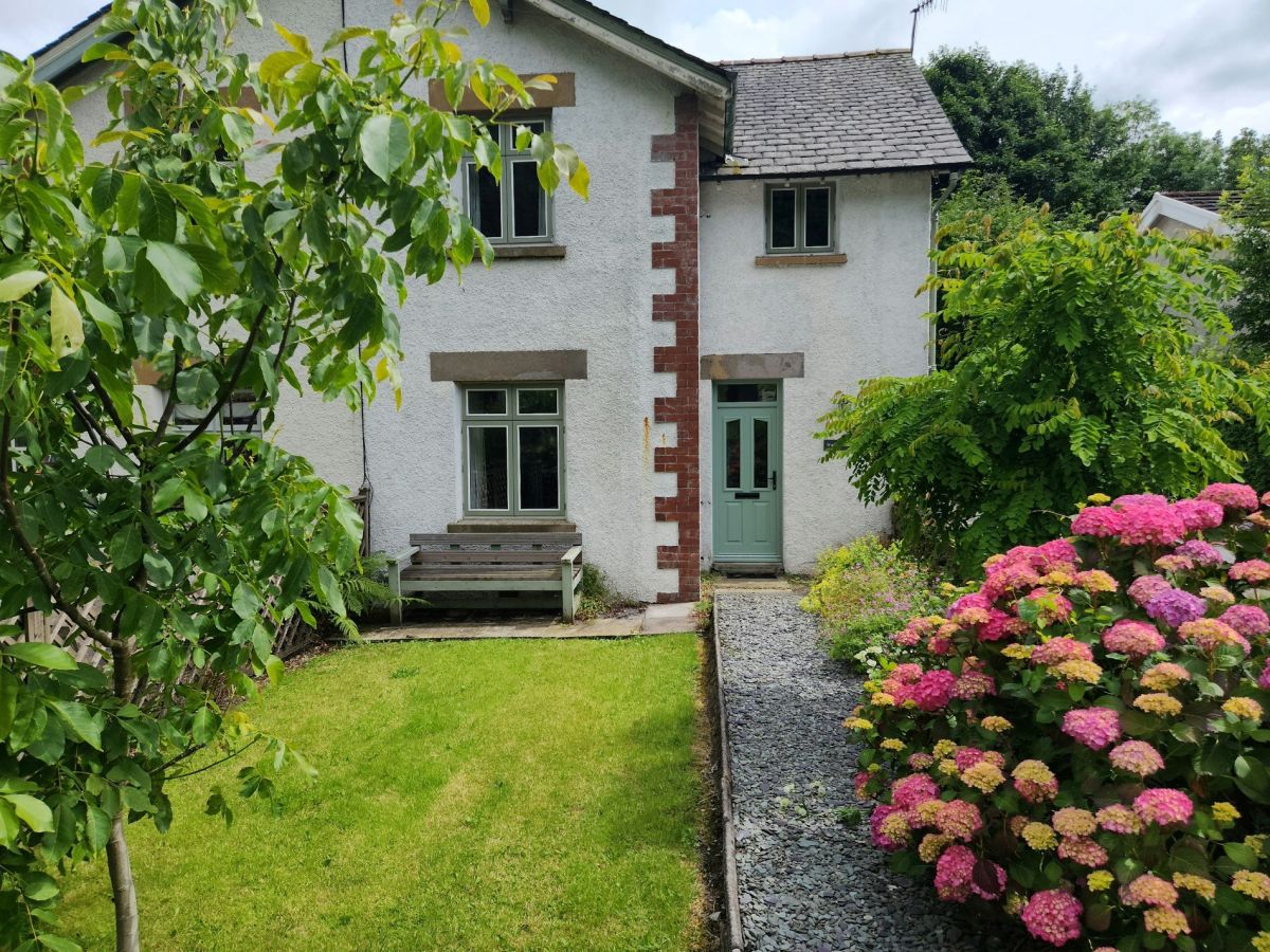 Walnut Cottage - Ulverston, listing photograph 12