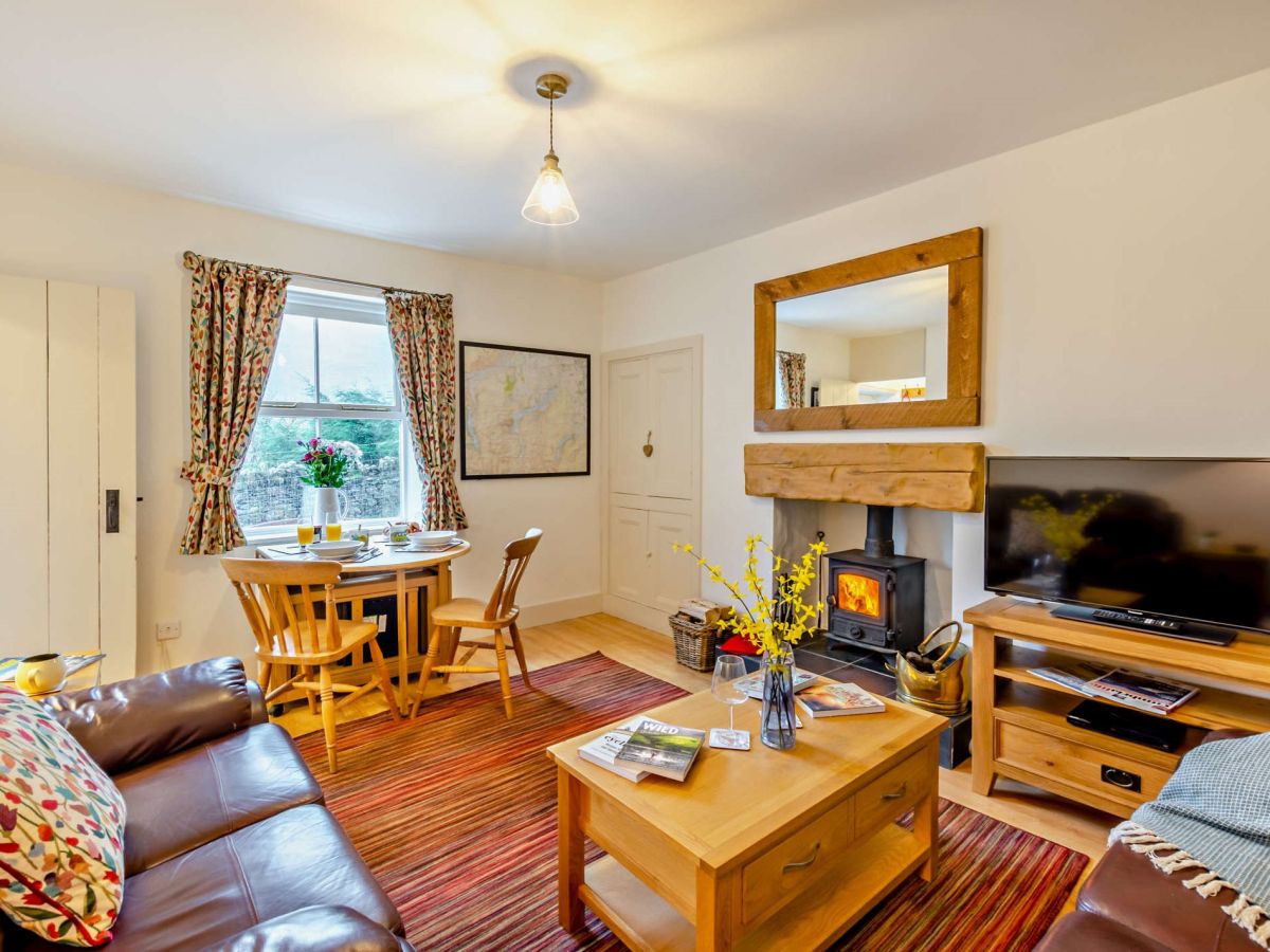 Annies Cottage Glenridding, listing photograph 2
