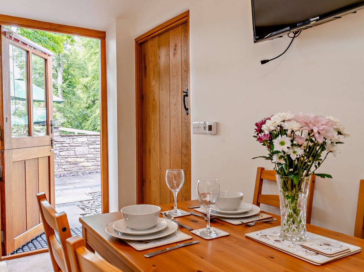 The Stable - Triley Court, listing photograph 8