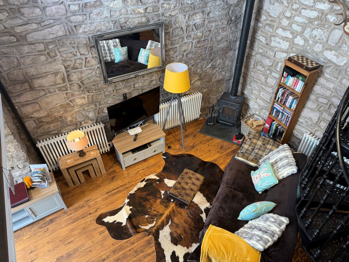 The Hideaway - Buxton, listing photograph 10