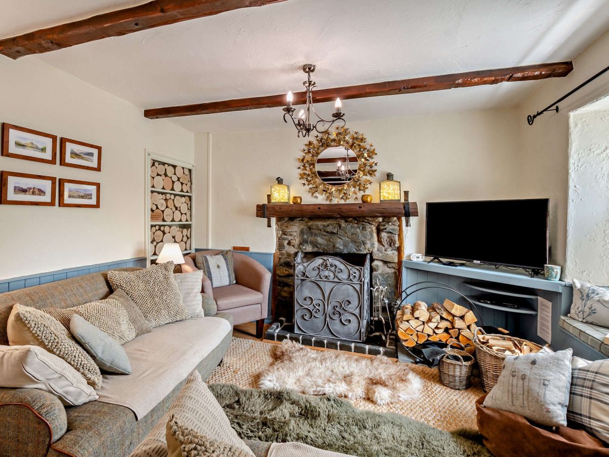 Smithy Cottage, listing photograph 3