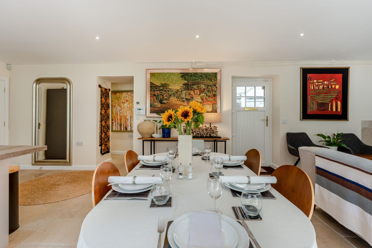 Fairylea Cottage, listing photograph 9