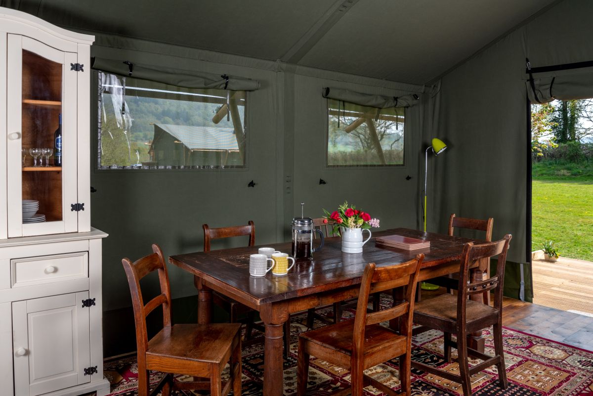 Buzzard Lodge, listing photograph 8