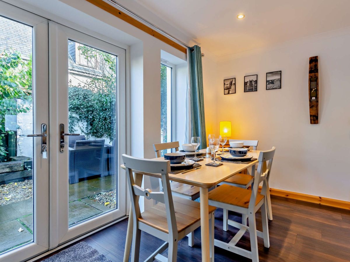 The Little Small House, listing photograph 3