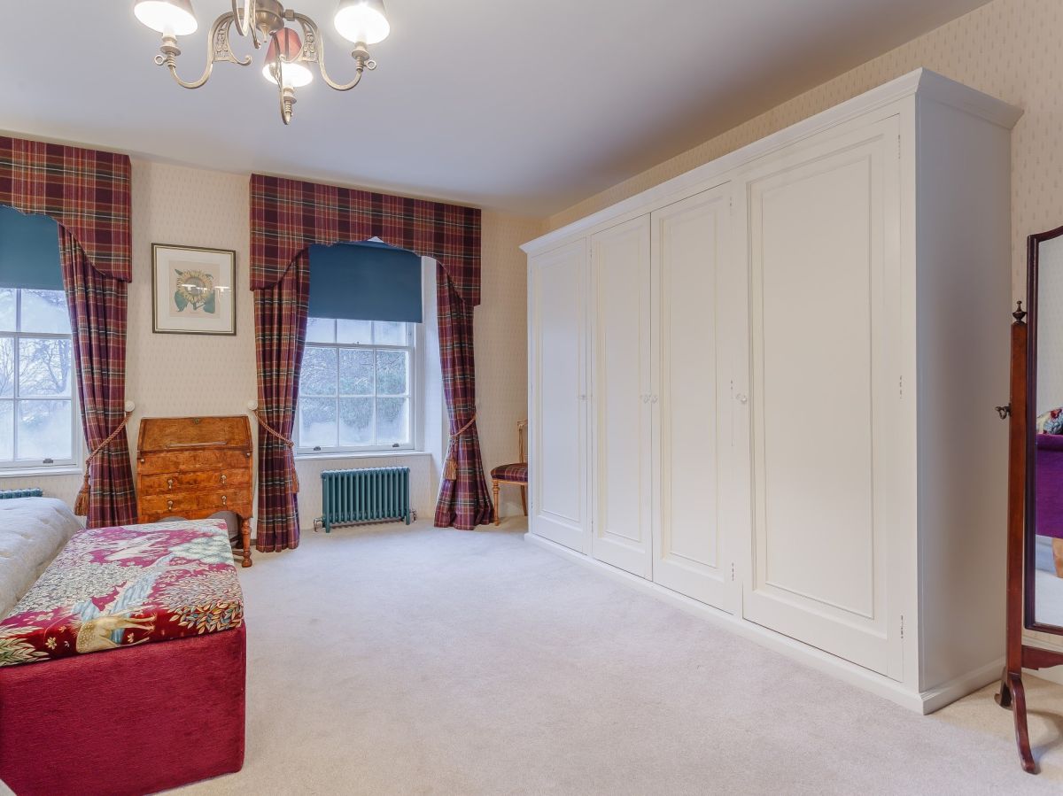 Dell House, listing photograph 11