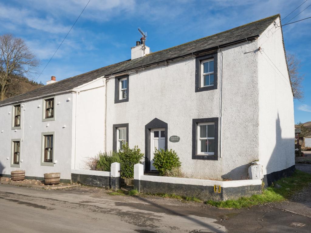Rainbow Cottage, listing photograph 2