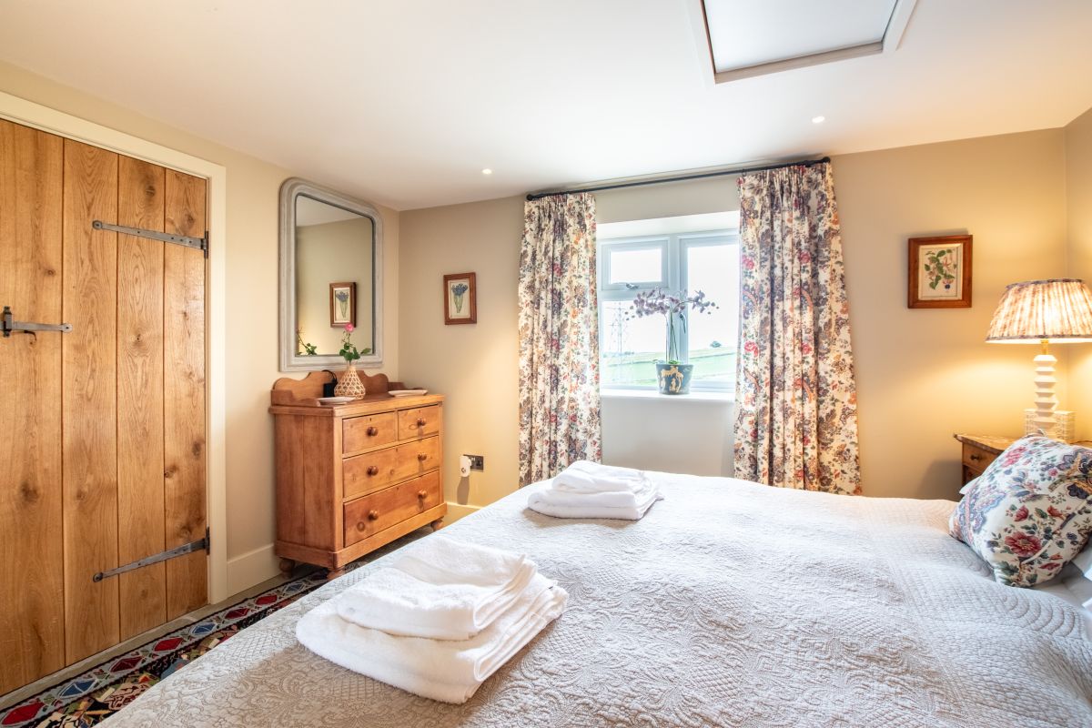 New Harborough Bungalow, listing photograph 11