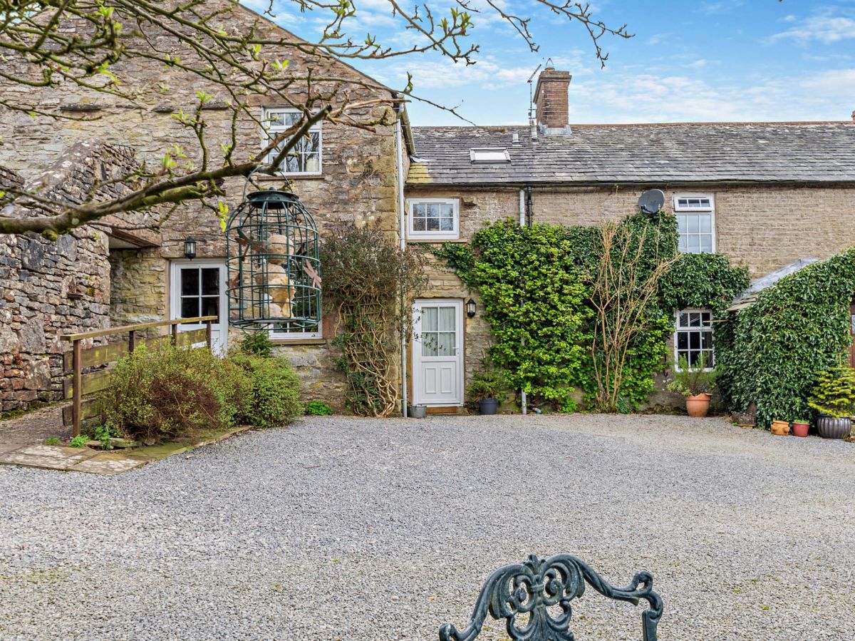 The Curlew Retreat, listing photograph 3
