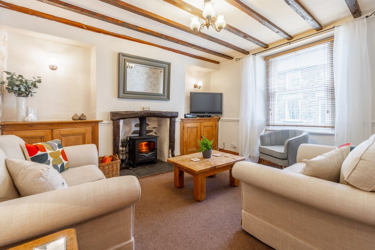 Honeycomb Cottage, listing photograph 2