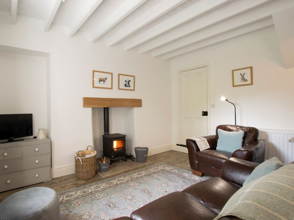 Walden Cottage, listing photograph 3