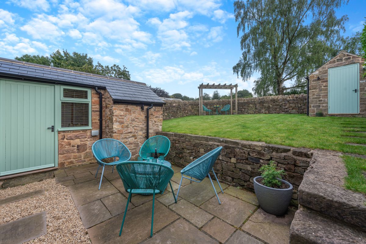 The Cottage in Lea, listing photograph 2