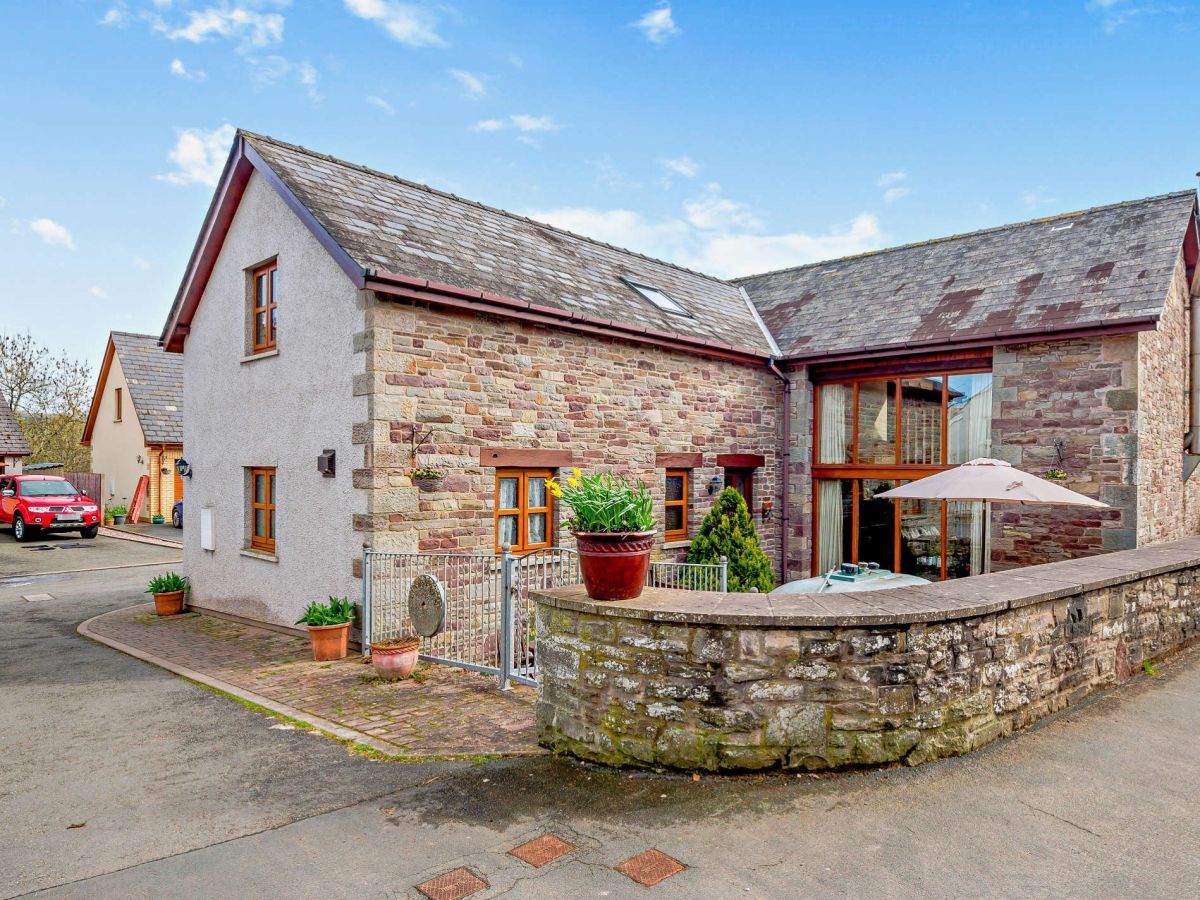 Llys Faen