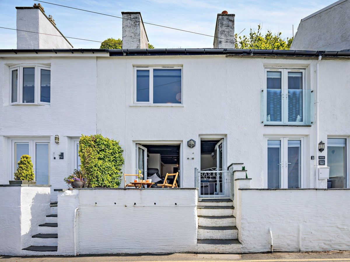 Harbour View Cottage - Aberdovey, listing photograph 2