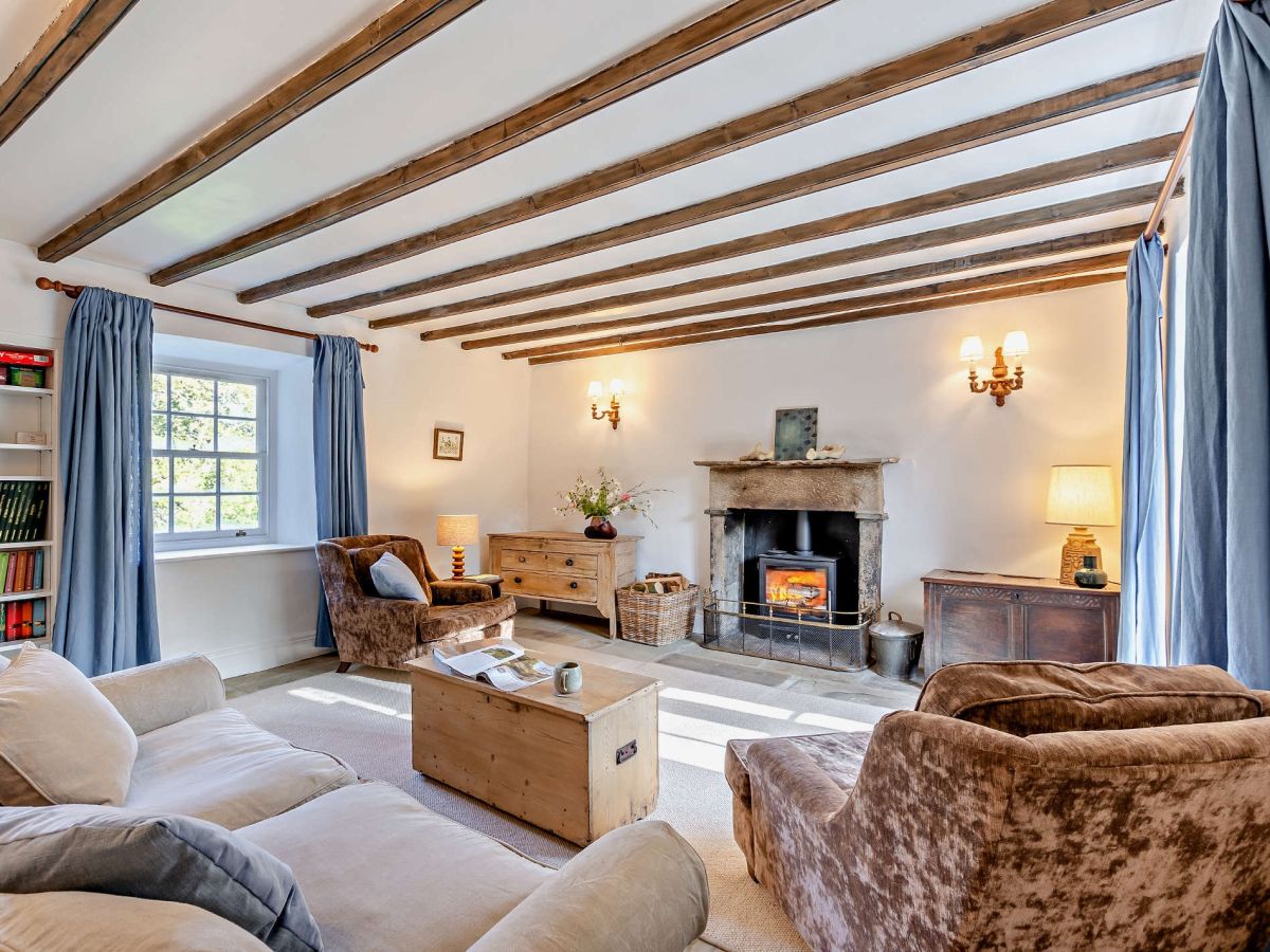 Arundel Grange, listing photograph 3