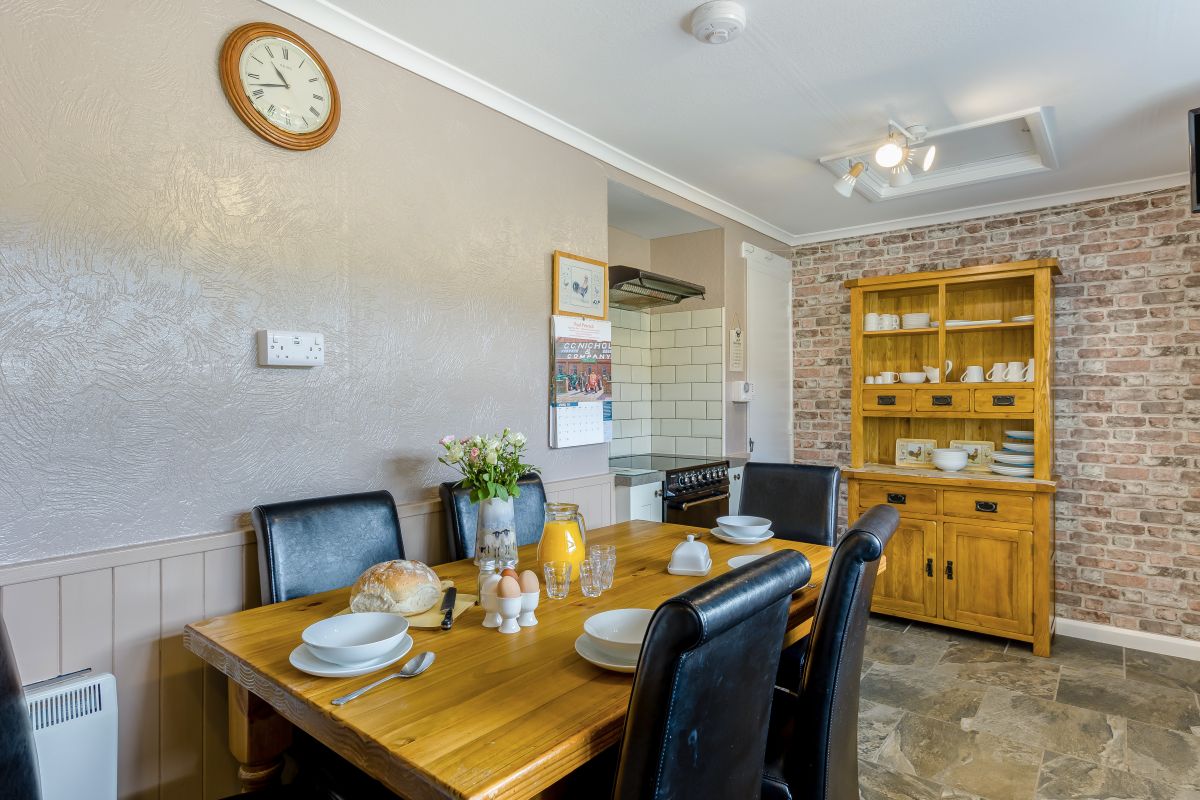 Anns Bungalow, listing photograph 8