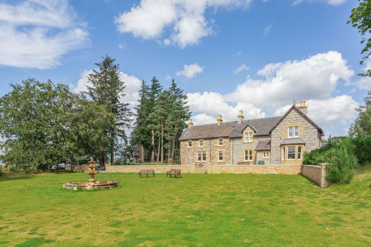 The West Wing at Inverarnie Lodge