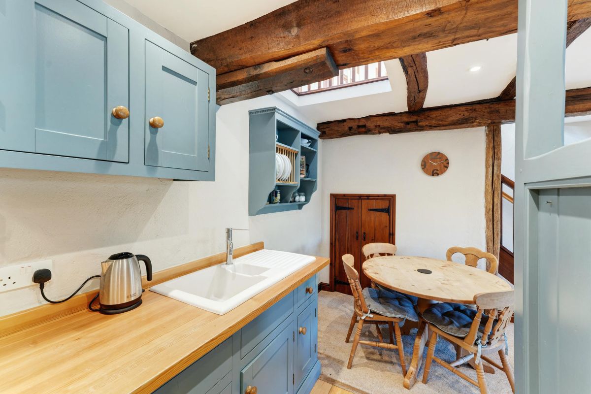 Middle Grove Cottage, listing photograph 4