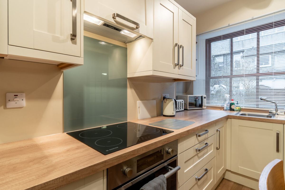 Derby Cottage, listing photograph 8