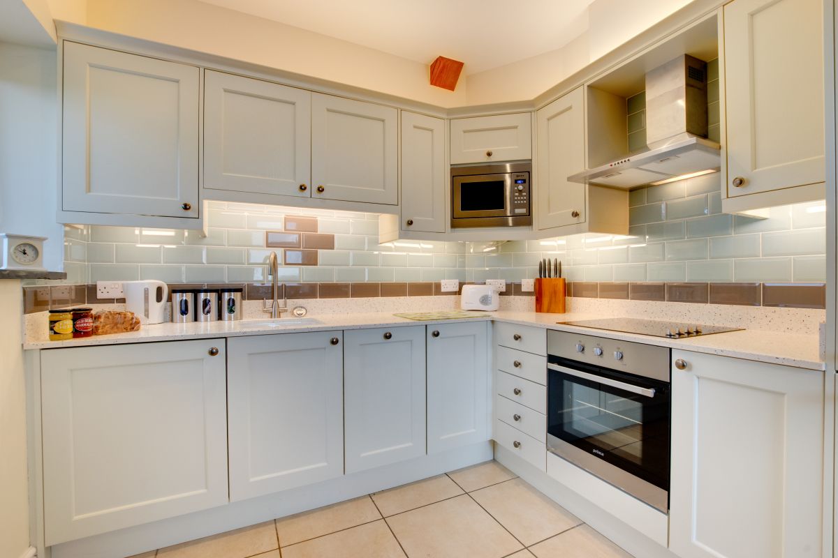 Bwthyn y Fferm - Farm Cottage, listing photograph 2