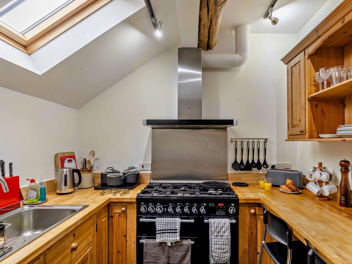 Combs Barn, listing photograph 6