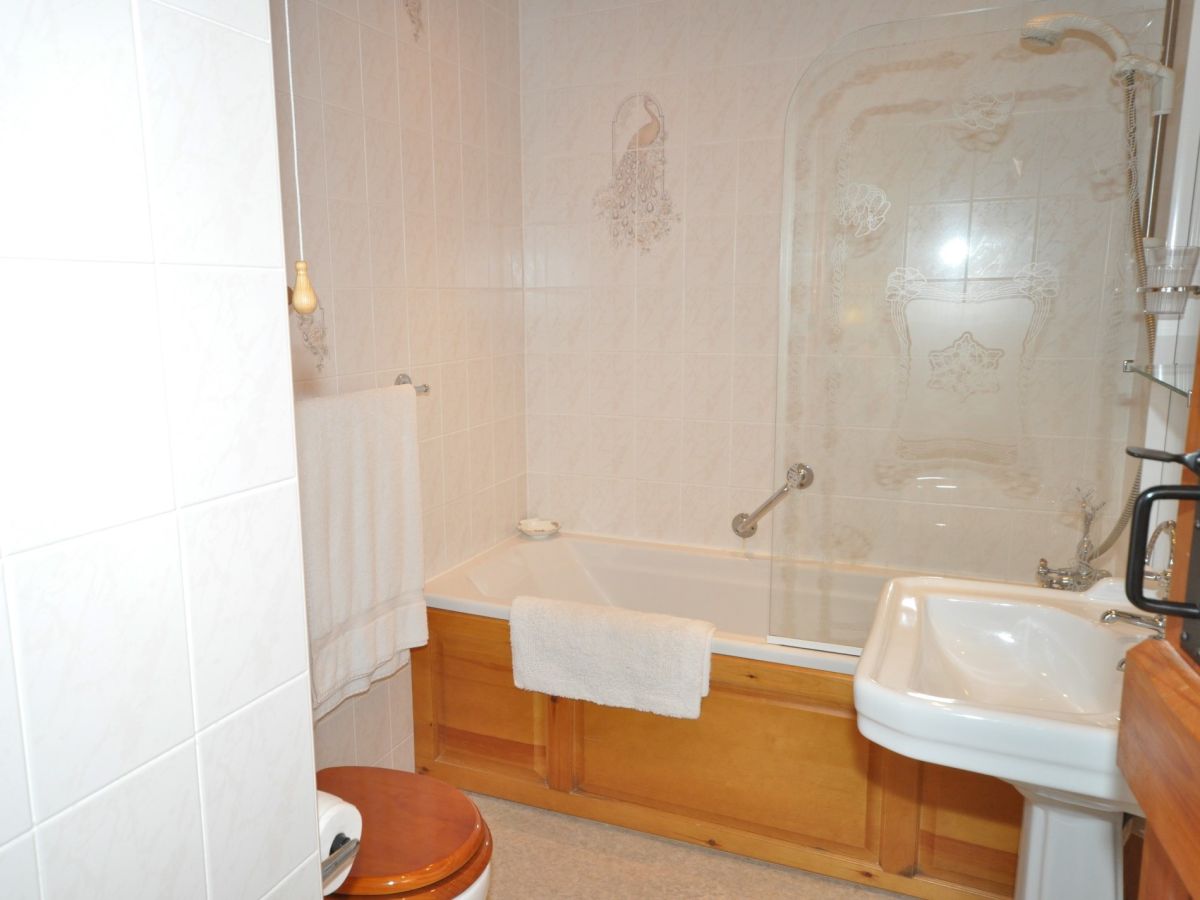 Birch Croit, listing photograph 11