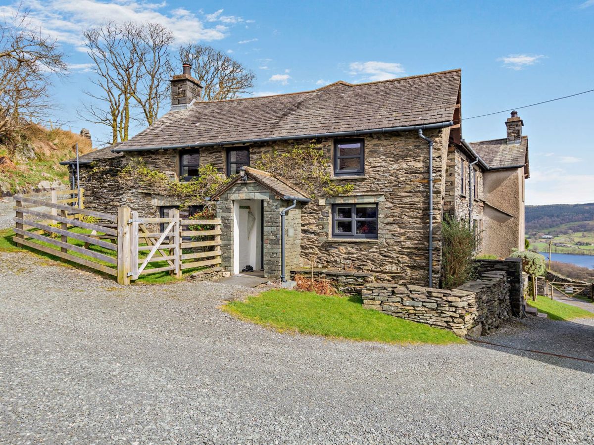 Mountain Retreat, listing photograph 4