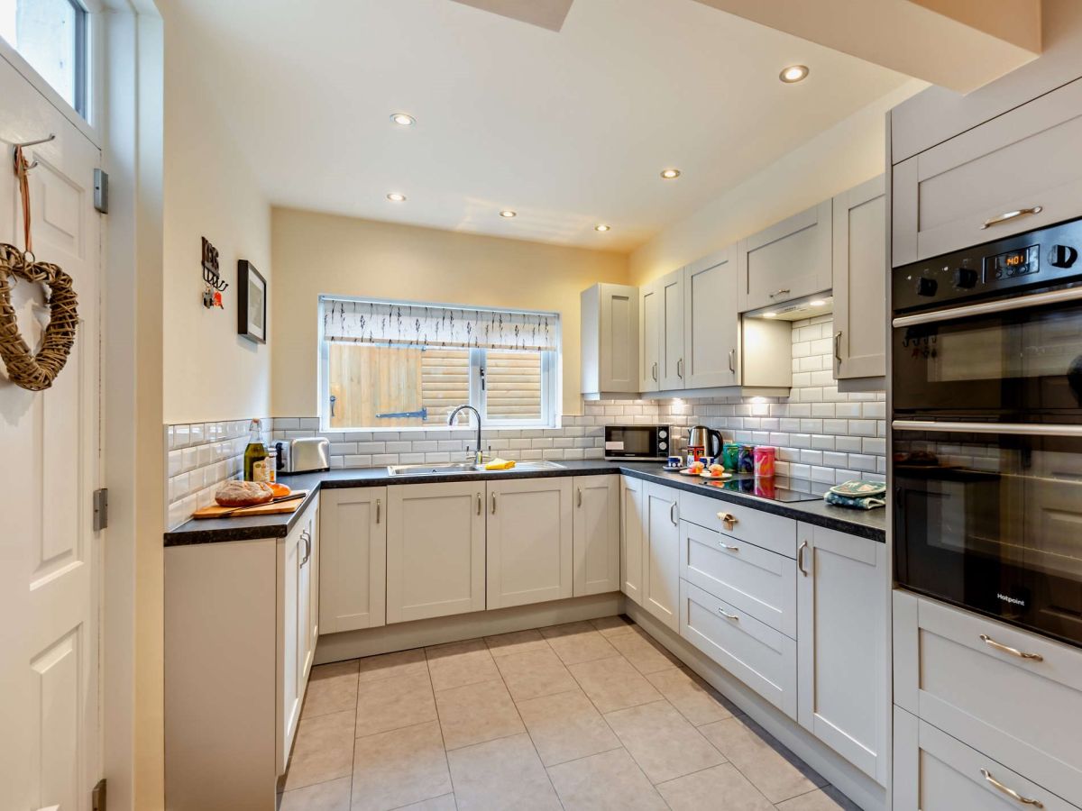 Cosy Cottage - Settle, listing photograph 3