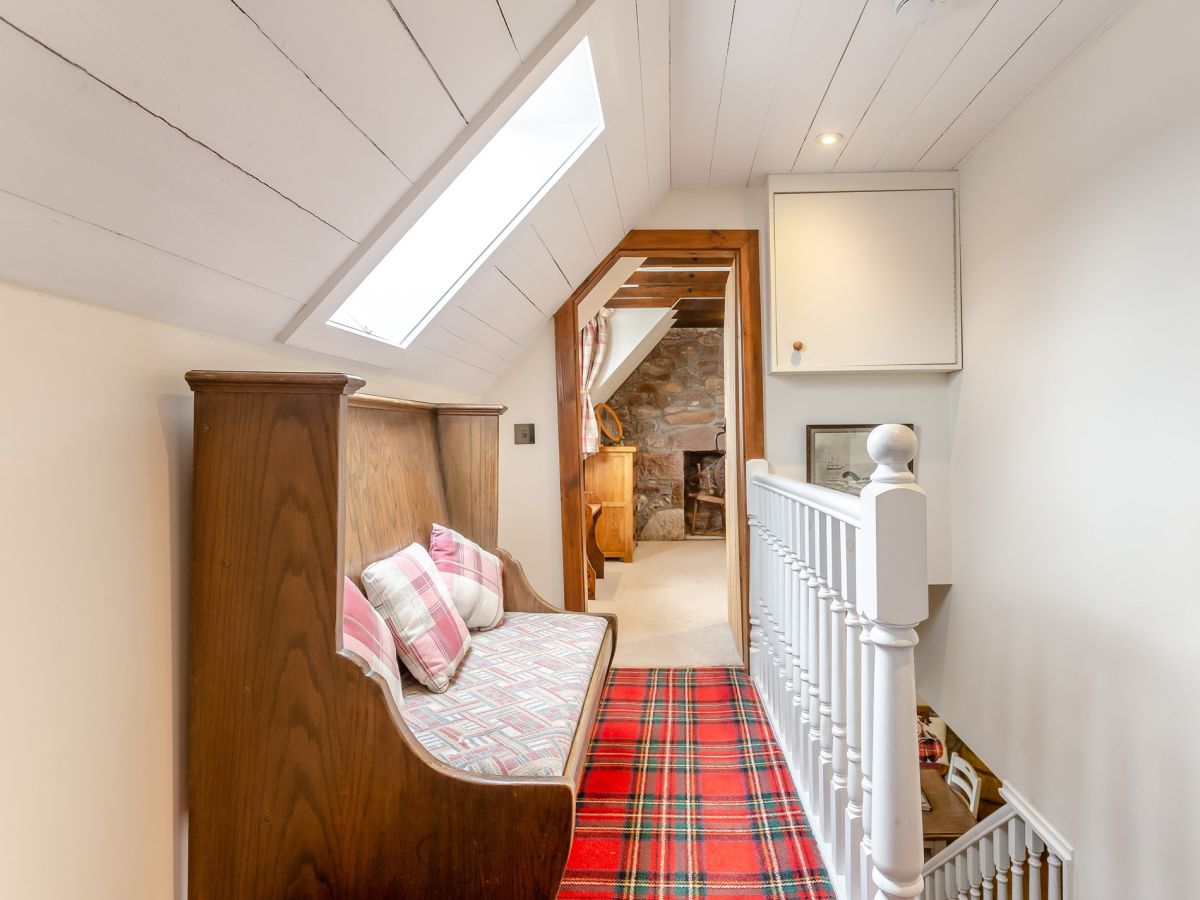 Strone Castle Cottage, listing photograph 11