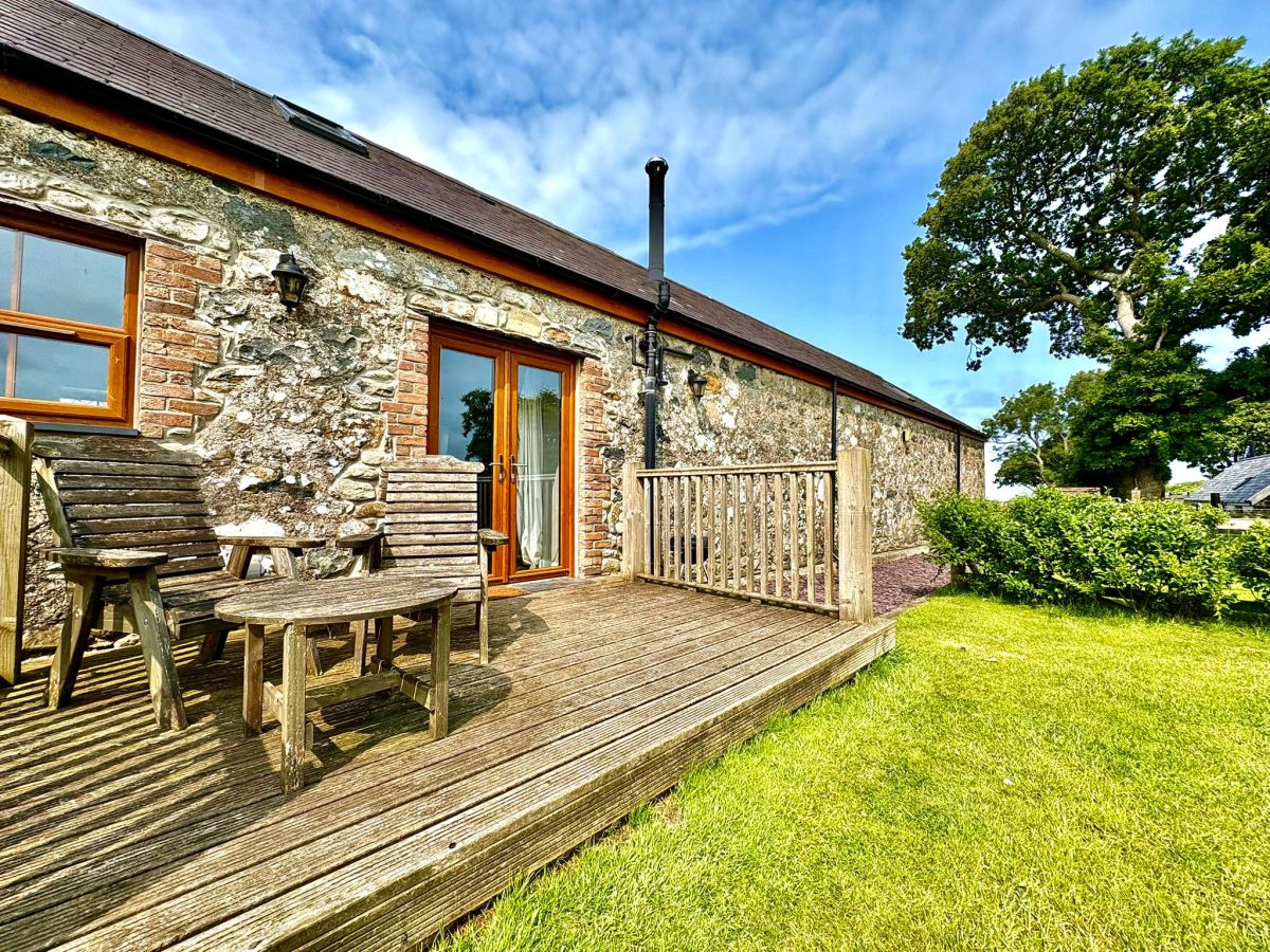 Cwrt y Llyn, listing photograph 11