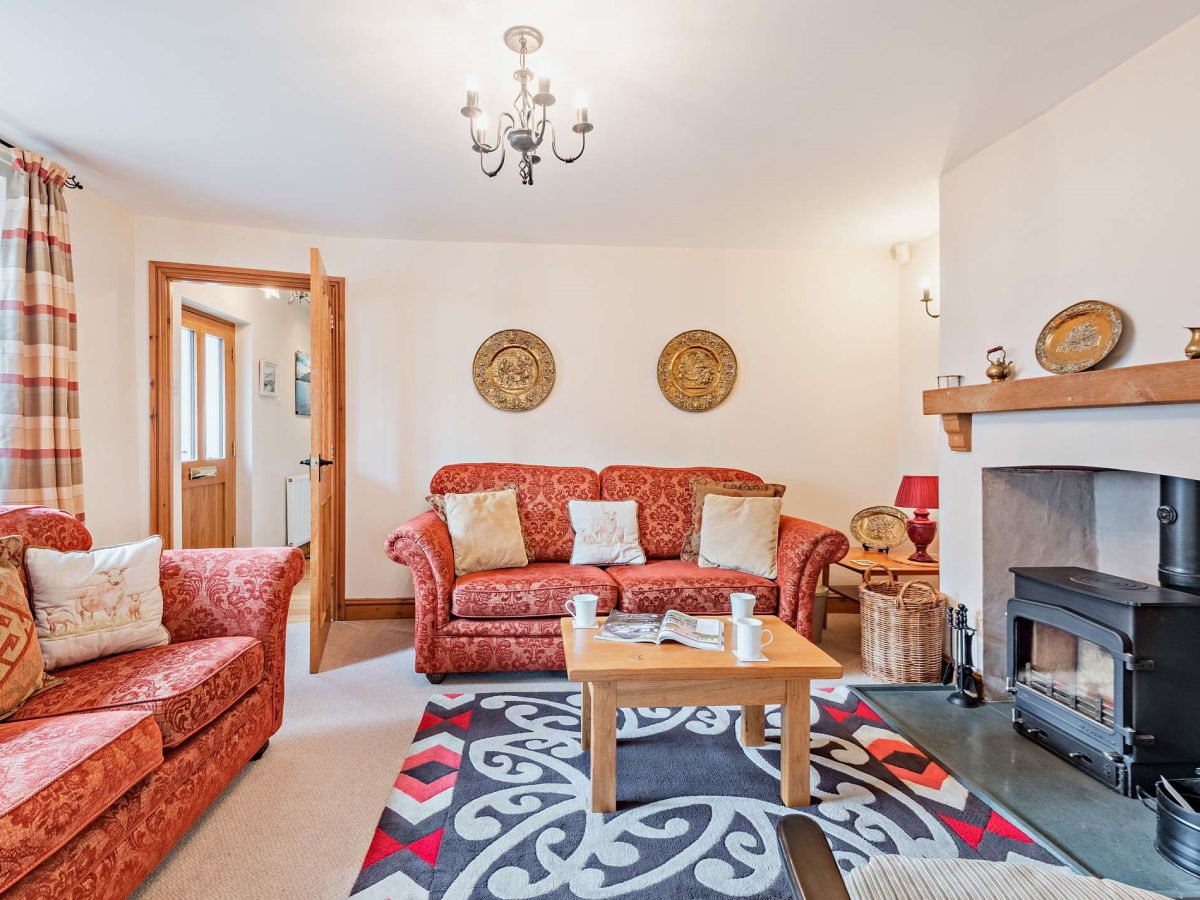 Crown Cottage, listing photograph 2