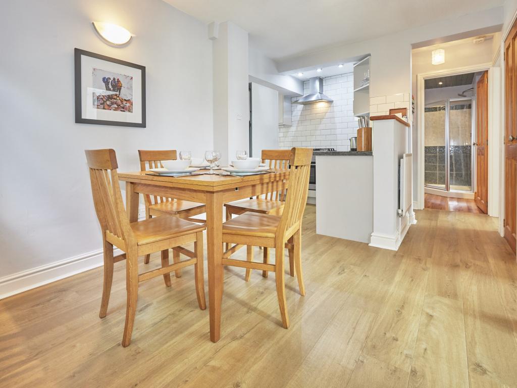 3 Ridgemount, listing photograph 5