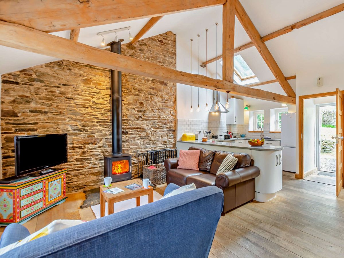 Darling How Cottage, listing photograph 4