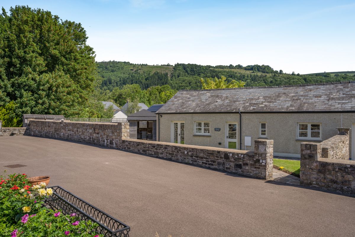 Orchard View, listing photograph 3