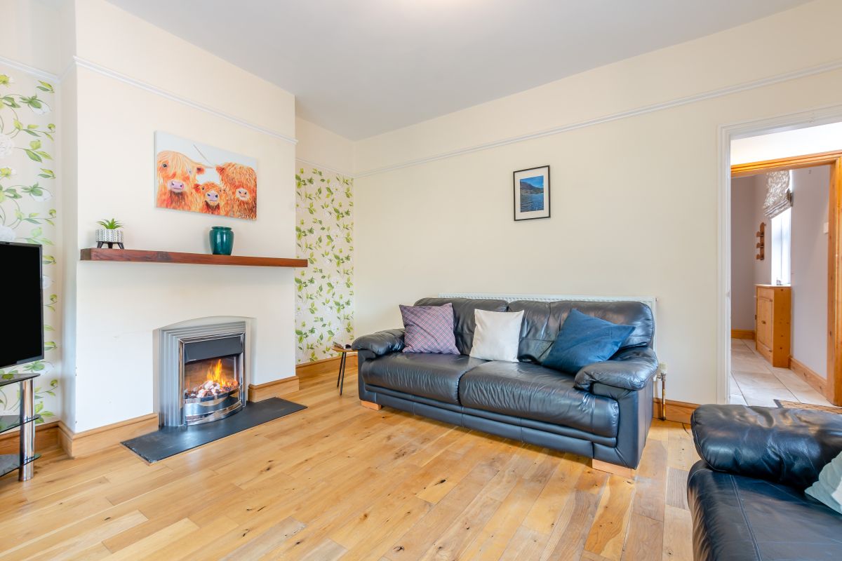 Railway Terrace, listing photograph 10