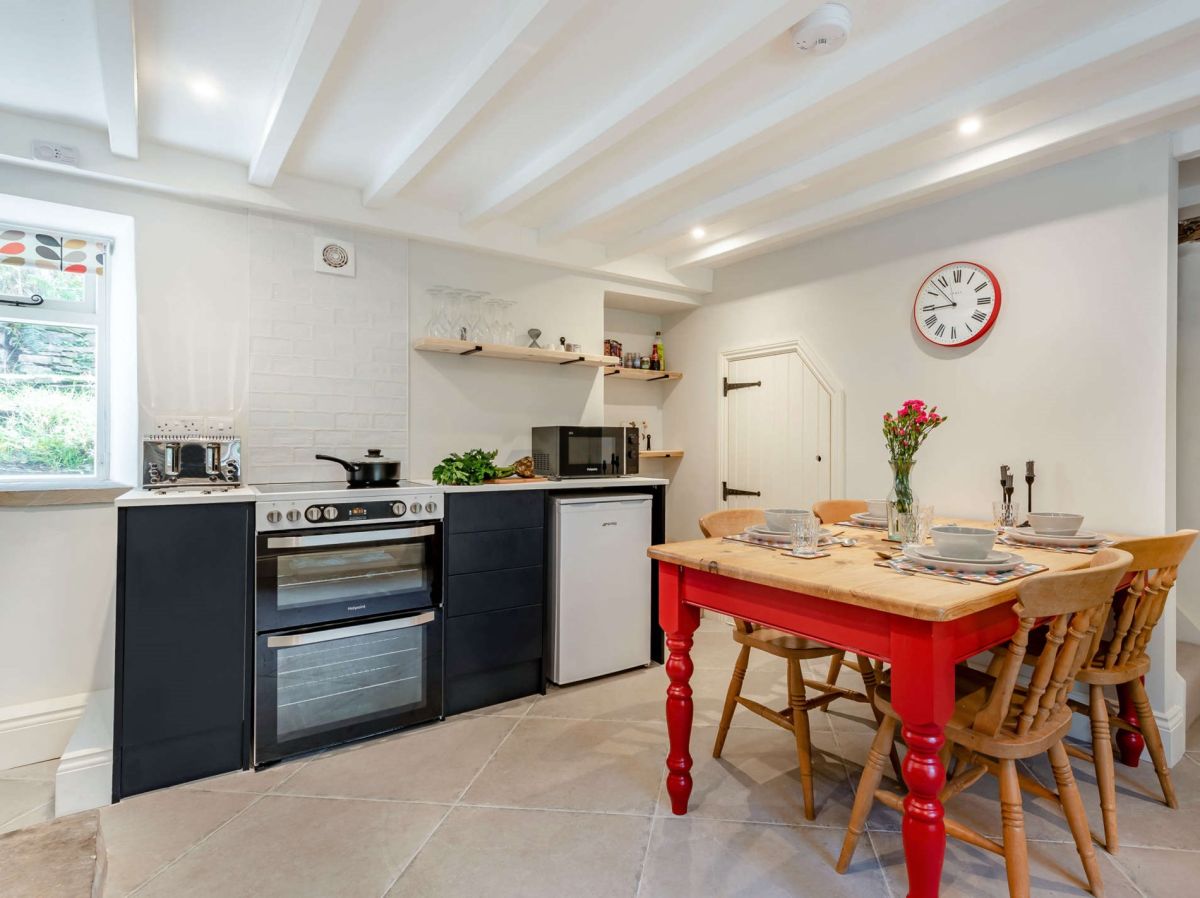 Cattis Side Cottage, listing photograph 3