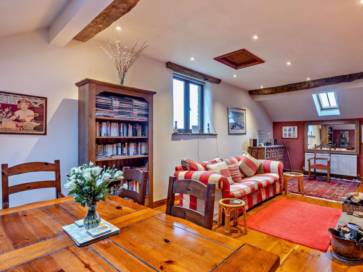 Combs Barn, listing photograph 4