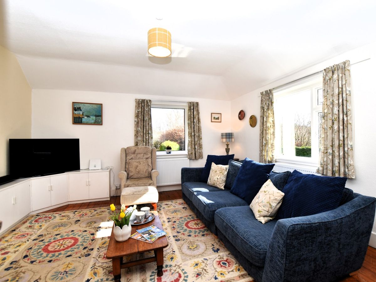 The Old Police Cottage - Lintrathen, listing photograph 3