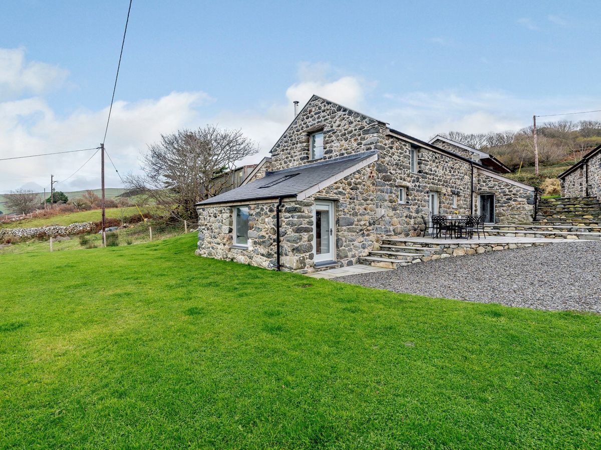 Nant Barns - Elk, listing photograph 7