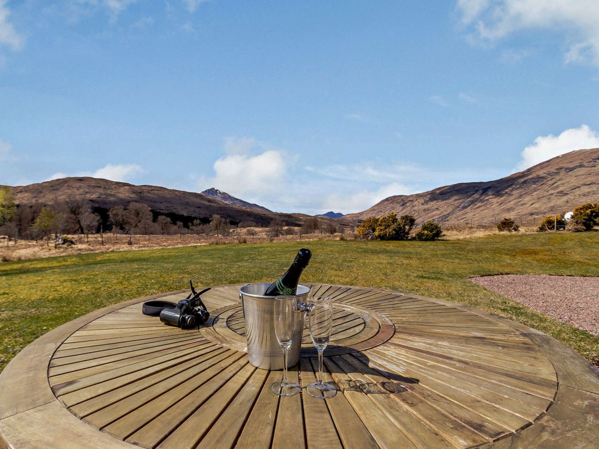 Kingie Lodge, listing photograph 2