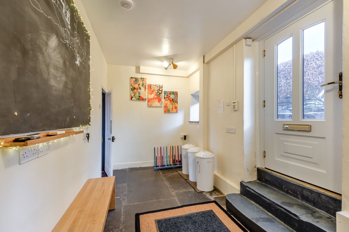 High Chestnut Hill, listing photograph 6