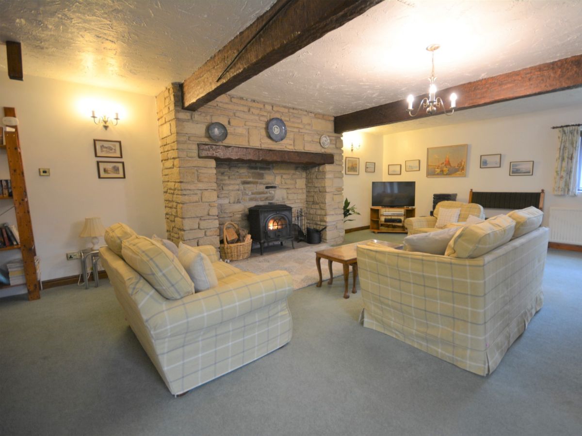 Kinder Cottage, listing photograph 2
