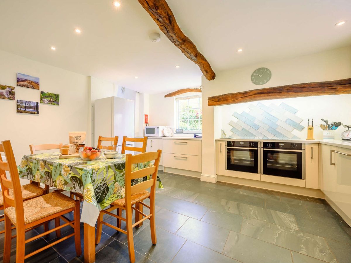 Riggs Cottage, listing photograph 4