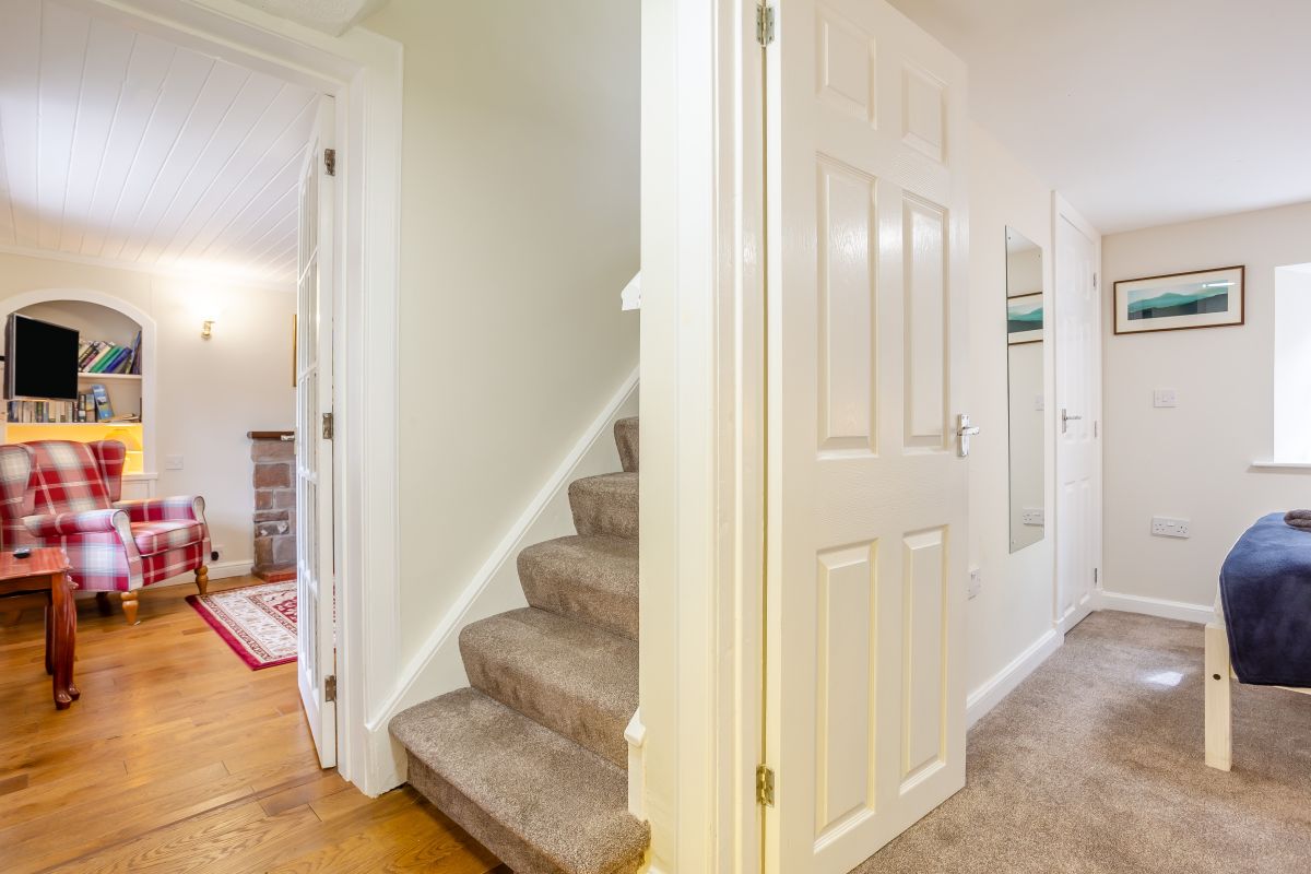 Orchard Cottage, listing photograph 8
