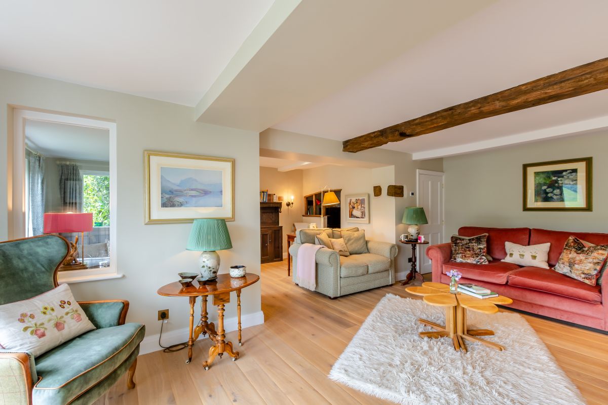 Rosemount, listing photograph 9