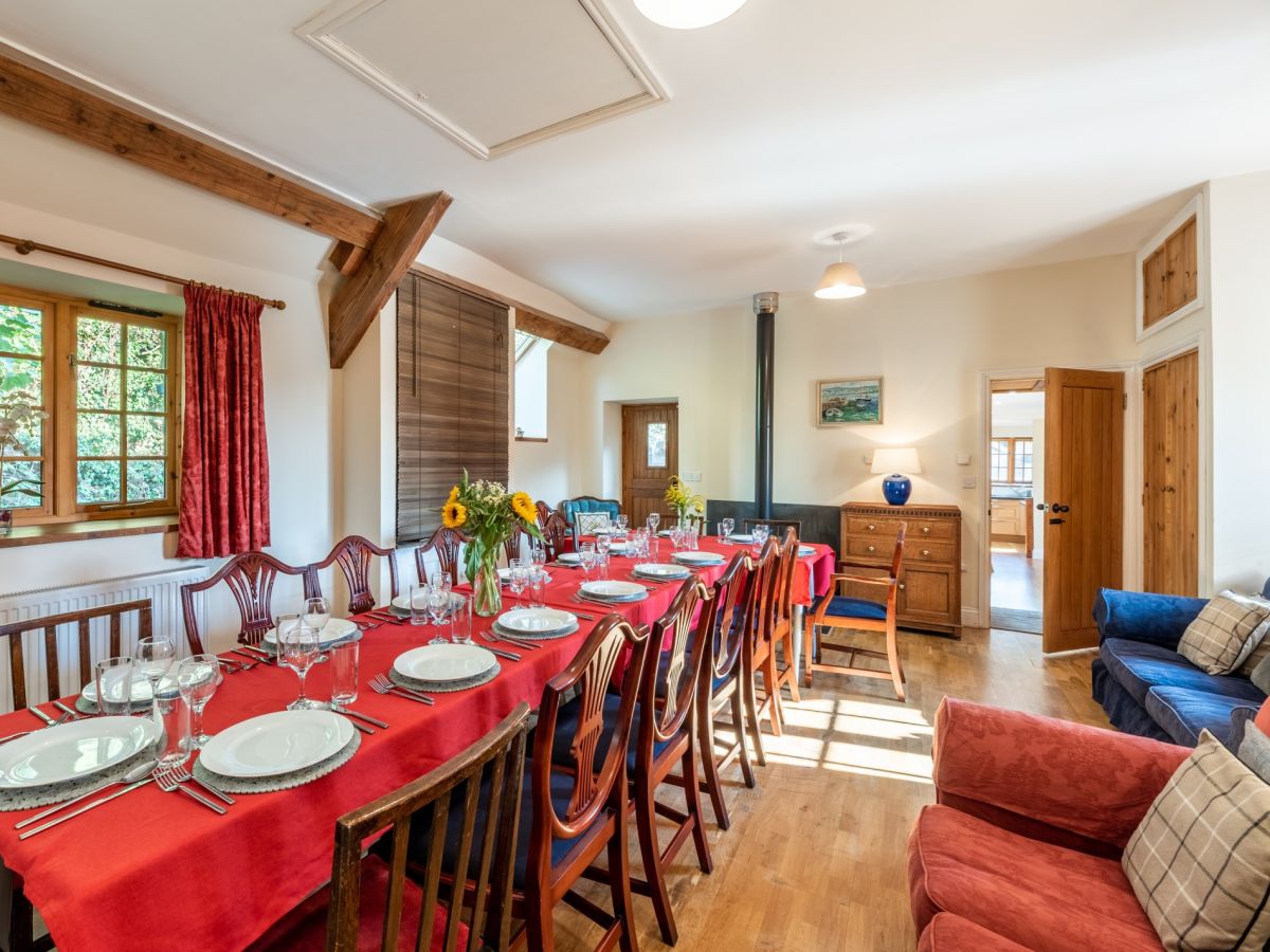 Meeting House, listing photograph 12