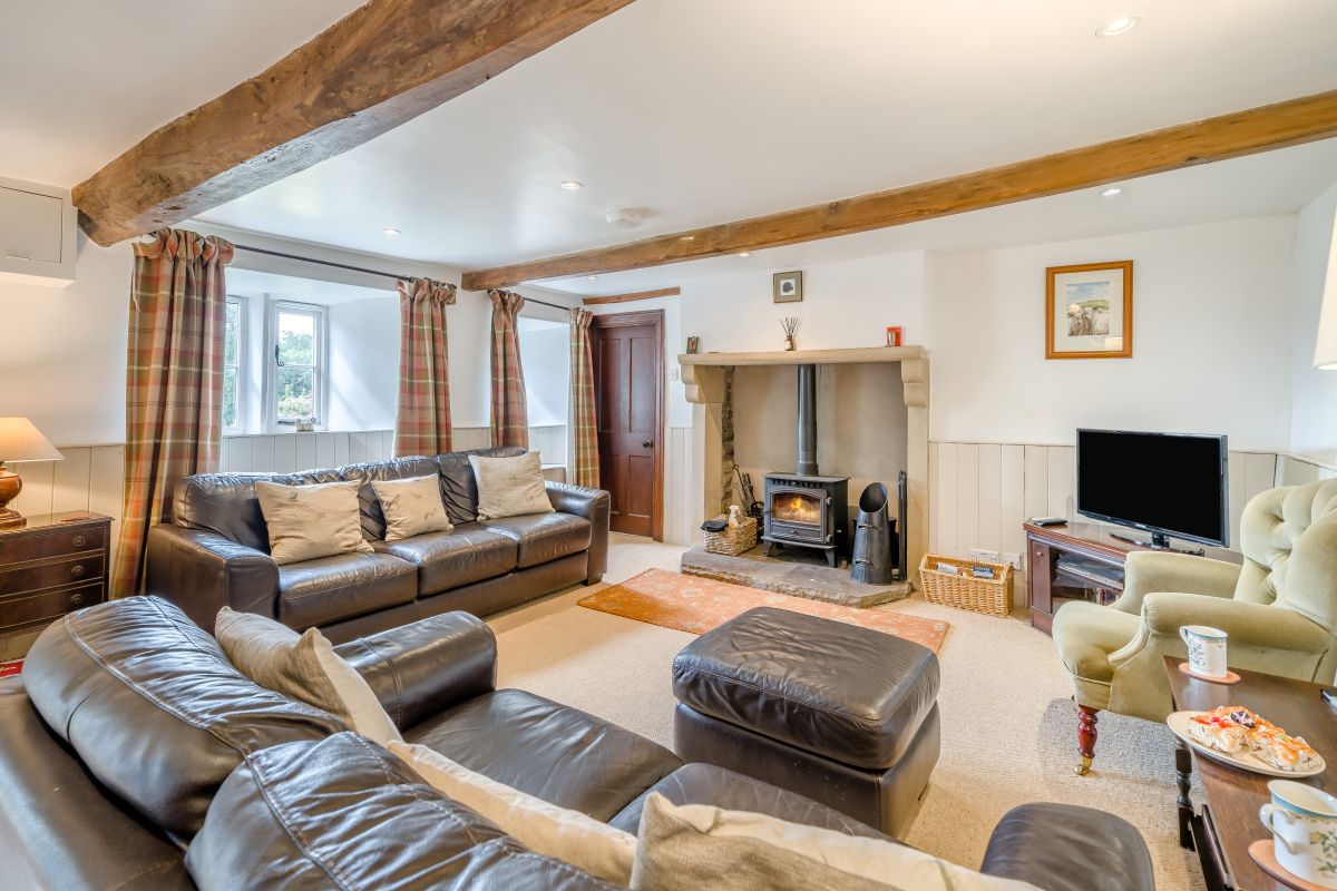 Lukes House, listing photograph 3