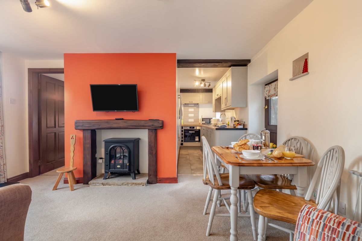 Poppies Court, listing photograph 9