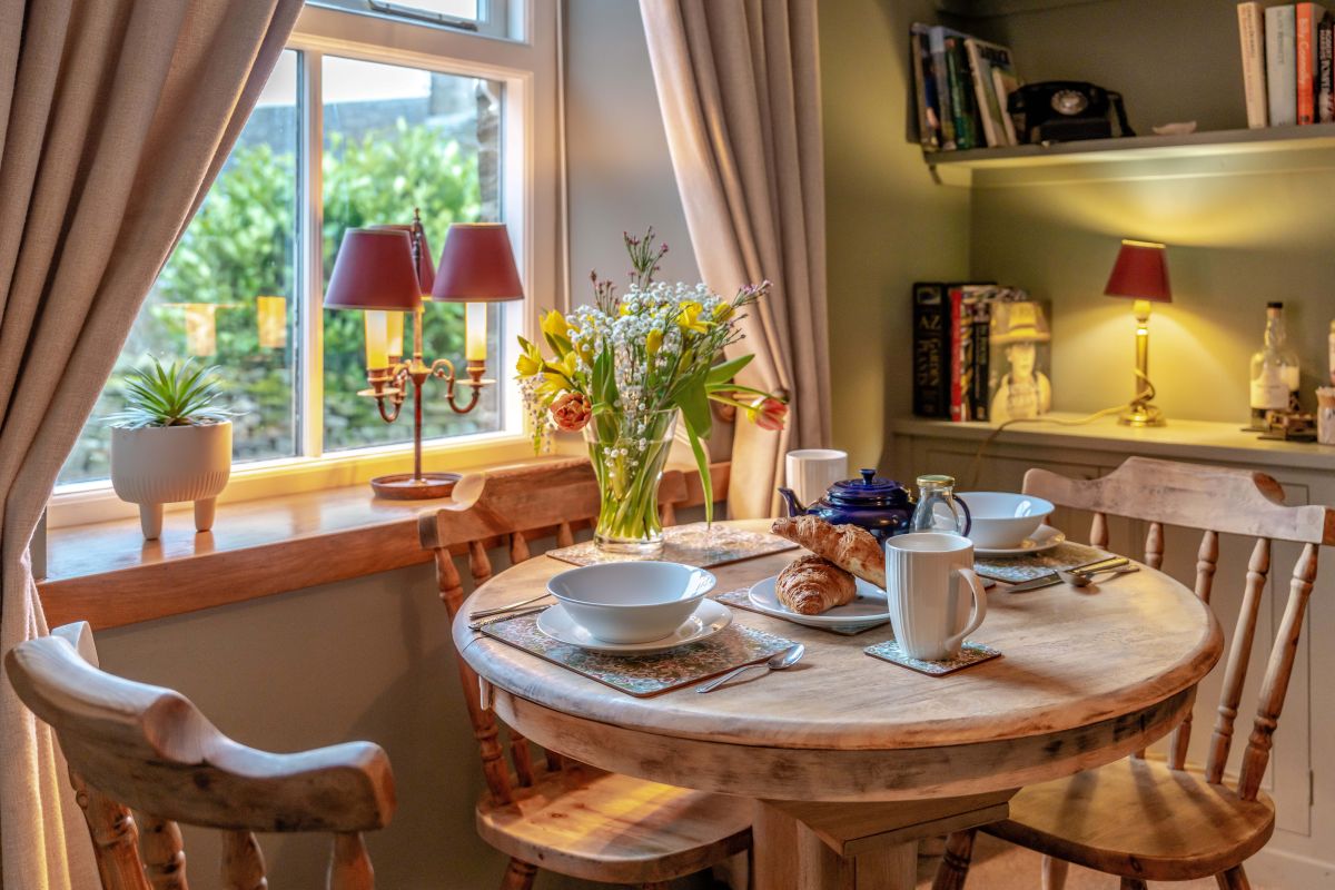 Middlegate Cottage, listing photograph 4