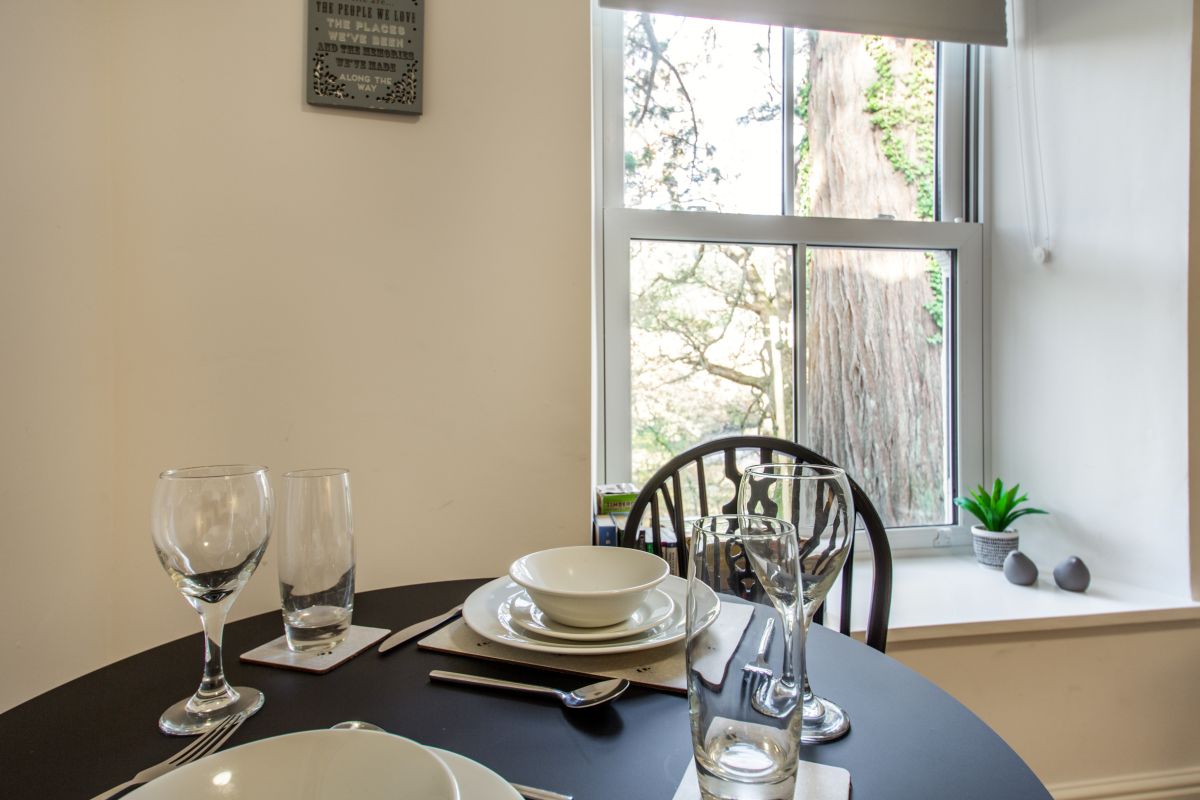Fairy Glen Apt Three, listing photograph 11